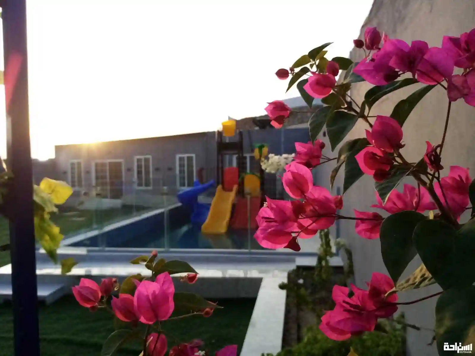 شاليه Silver White1